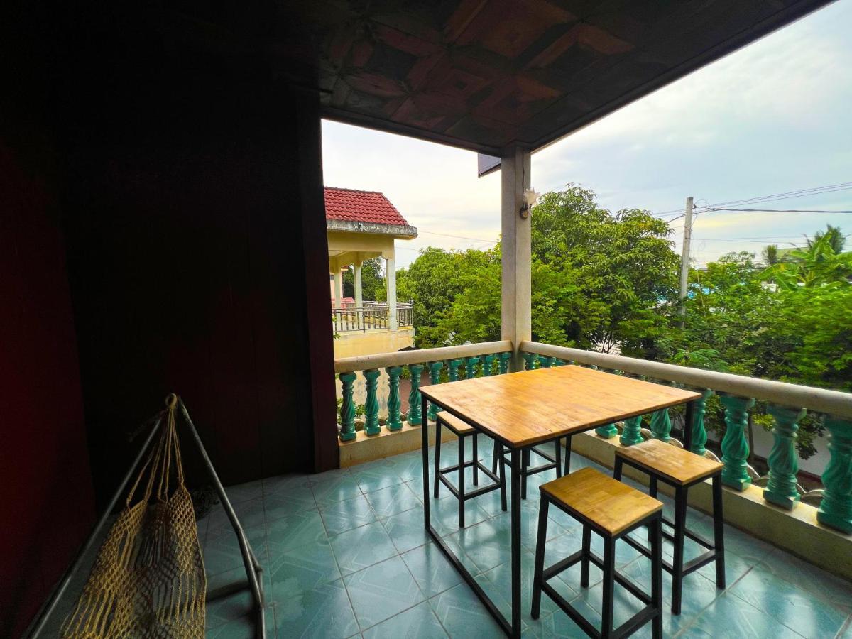 Lotus Blanc Homestay Battambang Eksteriør billede