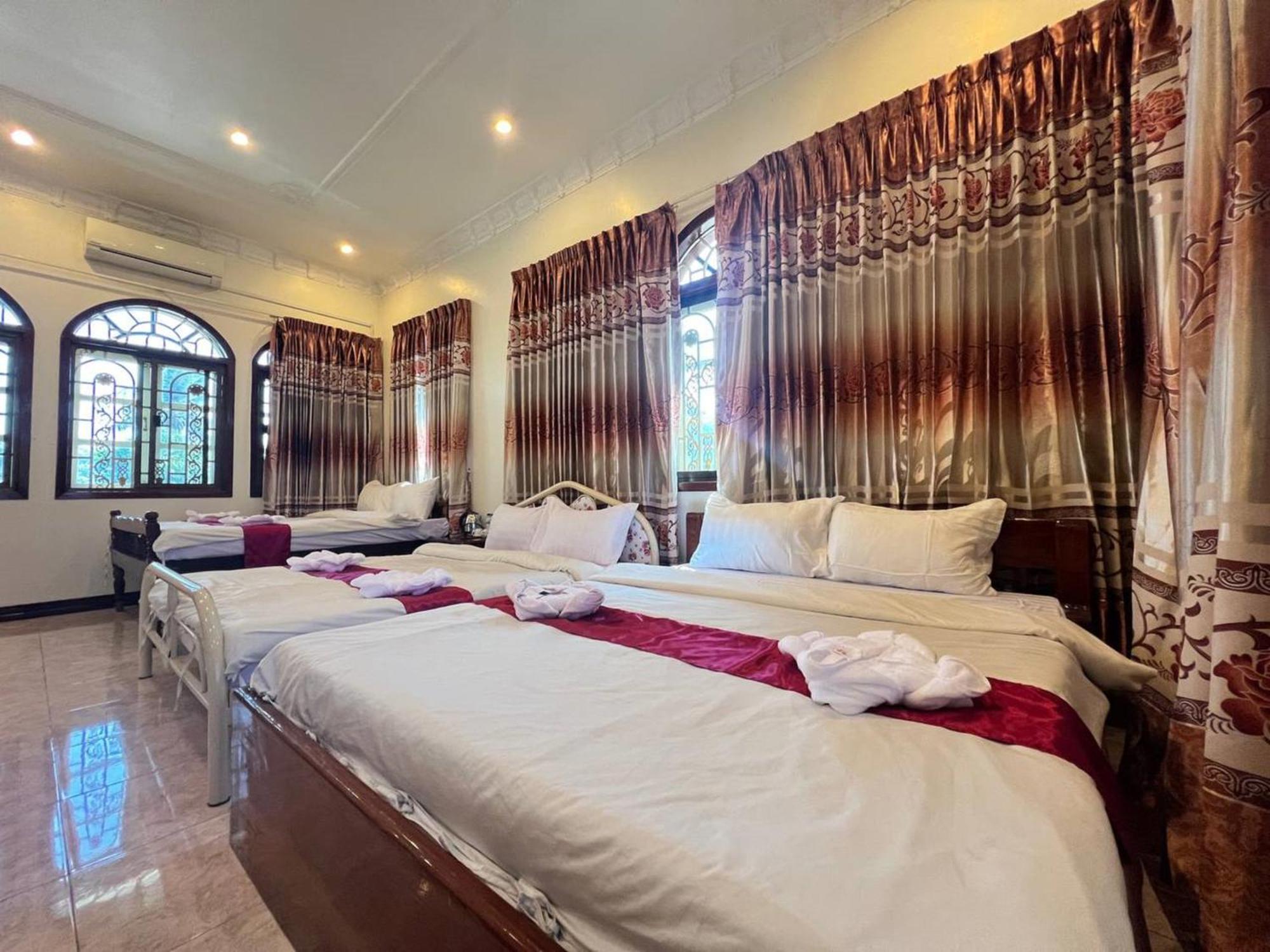 Lotus Blanc Homestay Battambang Eksteriør billede